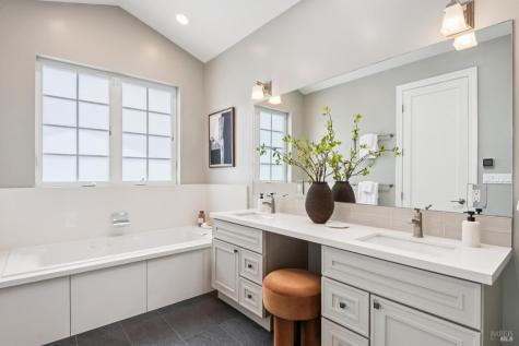 488 Washington Court Tiburon CA 94920
