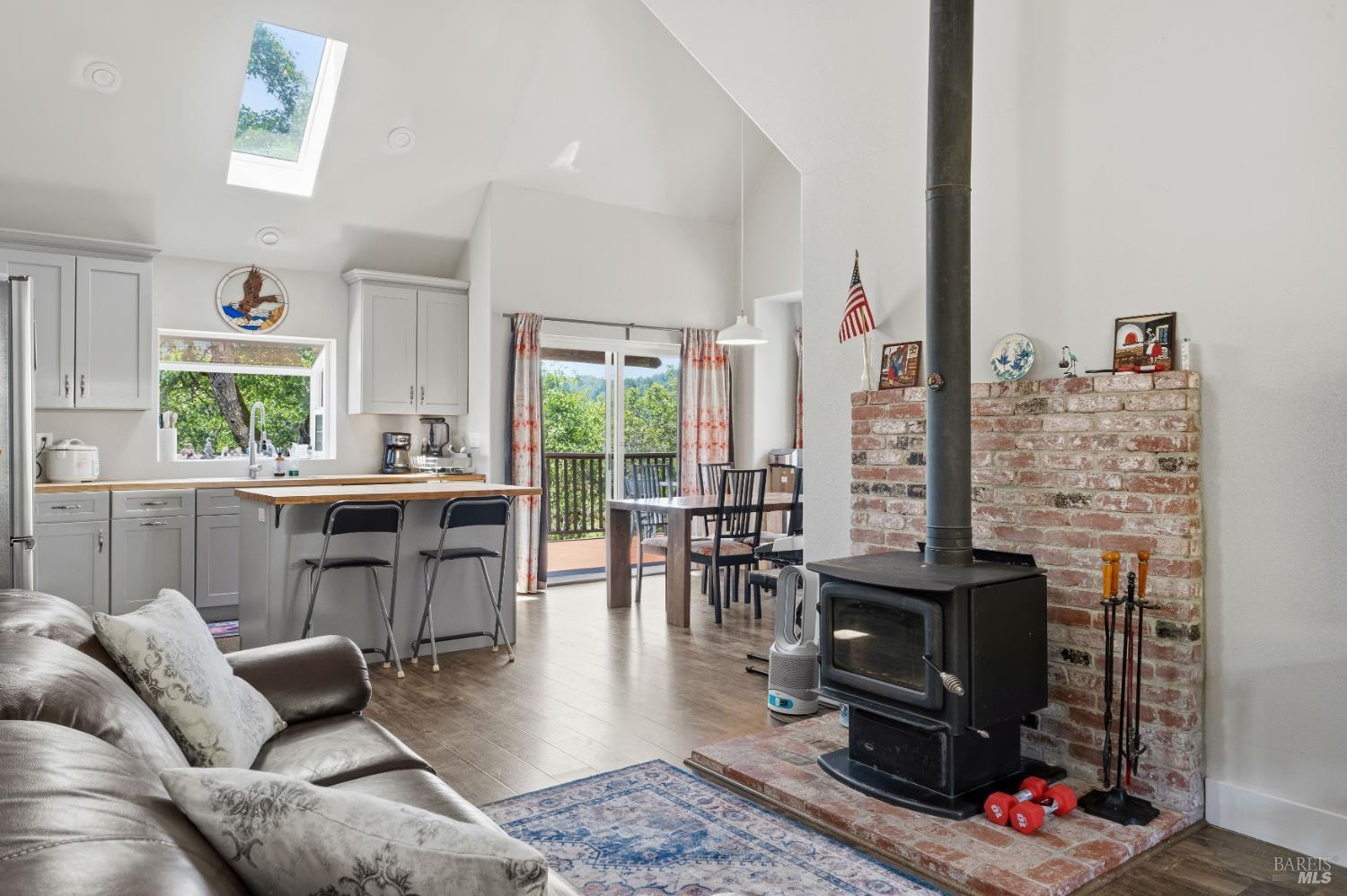 14590 Ridgeview Road Willits CA 95490