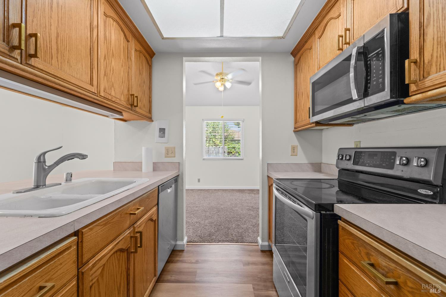 1086 Mockingbird Lane Fairfield CA 94533
