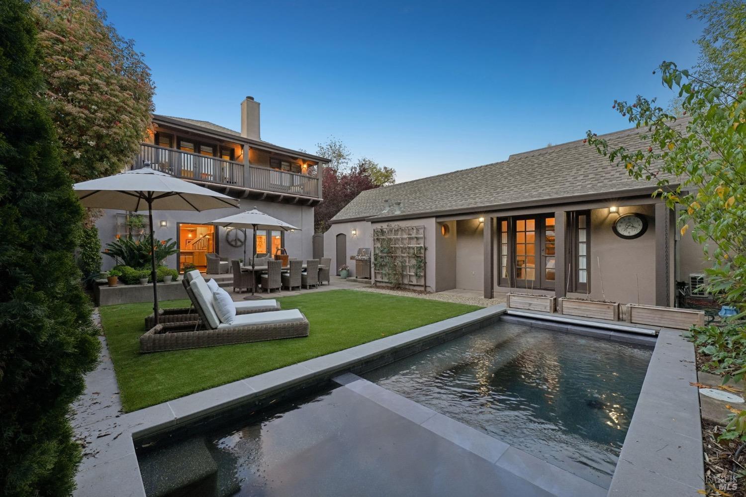 183 France Street Sonoma CA 95476