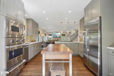 183 France Street Sonoma CA 95476