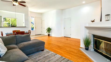 1214 Marque Drive Rohnert Park CA 94928