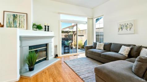 1214 Marque Drive Rohnert Park CA 94928