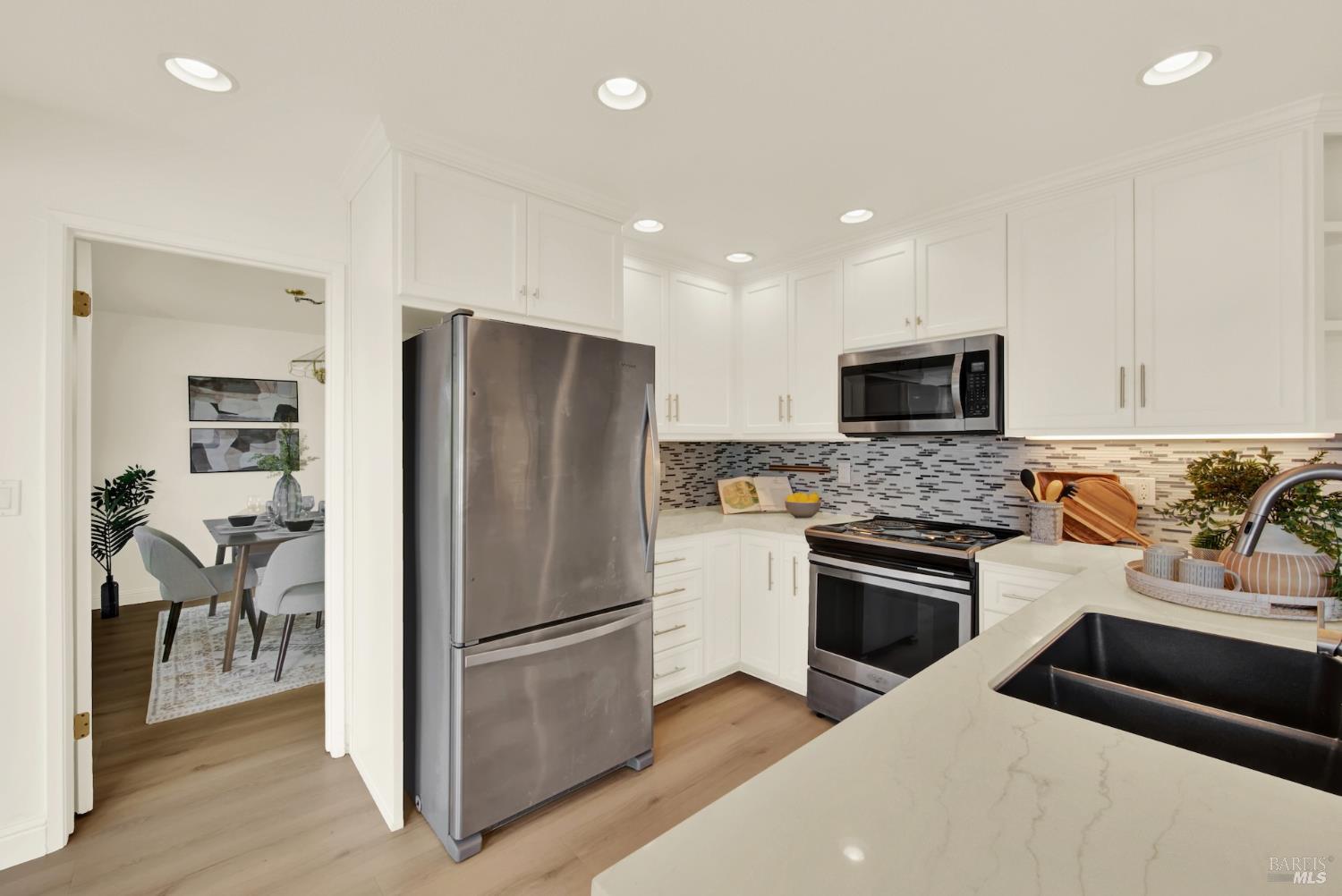 137 Seneca Way Vacaville CA 95688