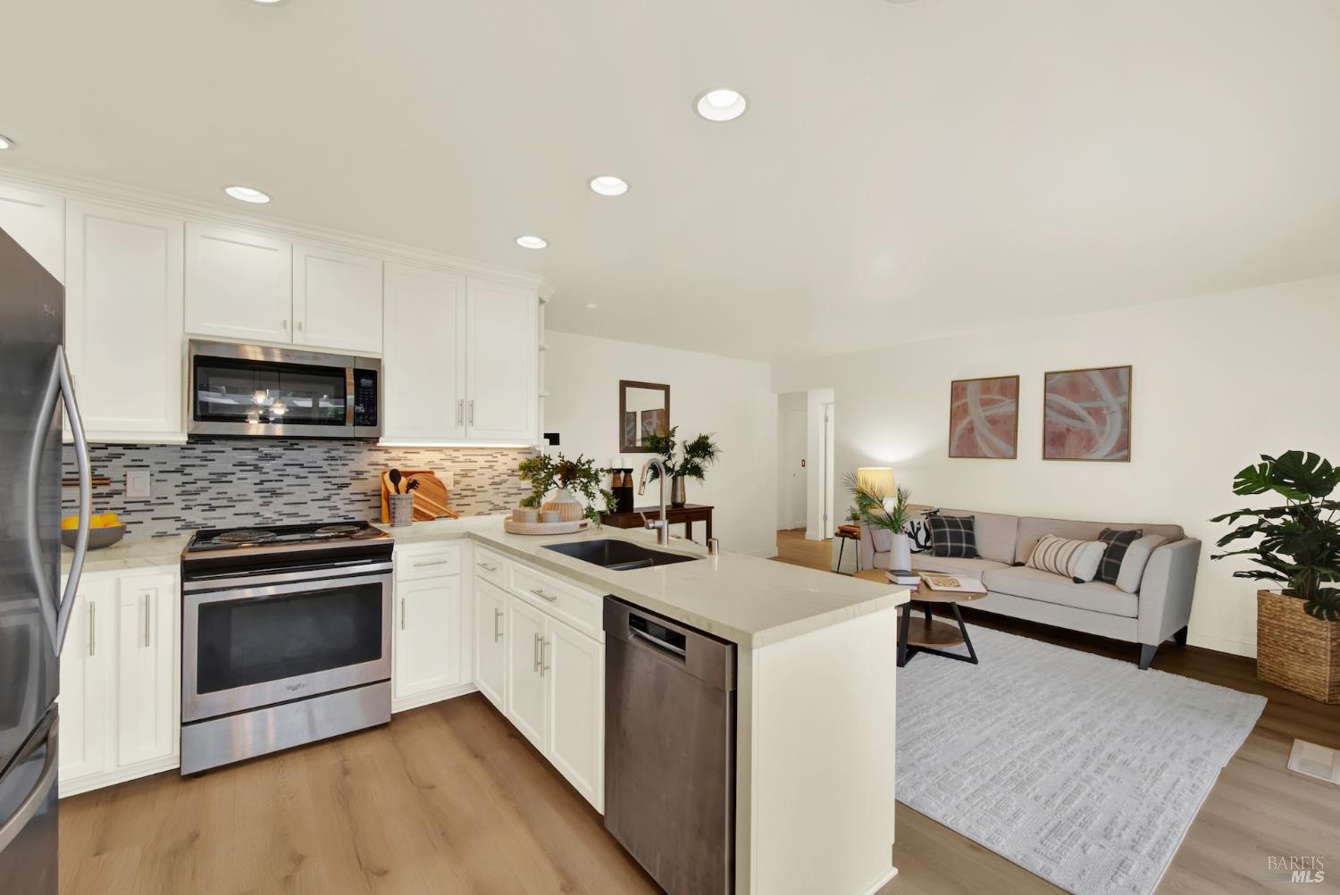137 Seneca Way Vacaville CA 95688