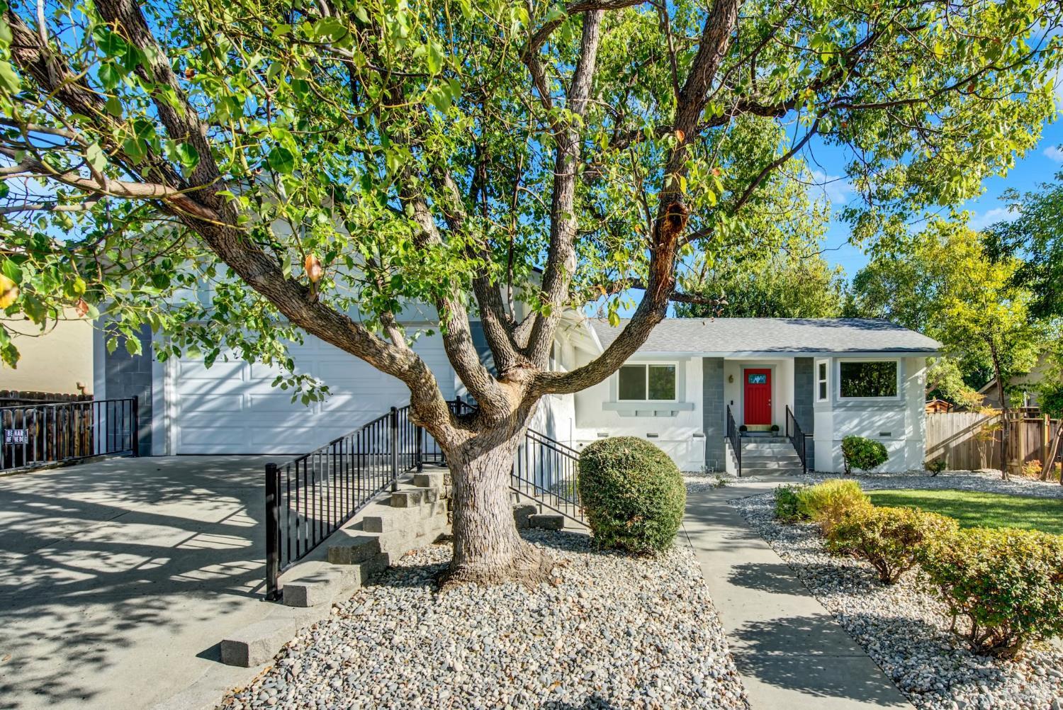 137 Seneca Way Vacaville CA 95688