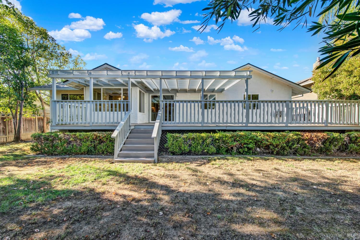 137 Seneca Way Vacaville CA 95688