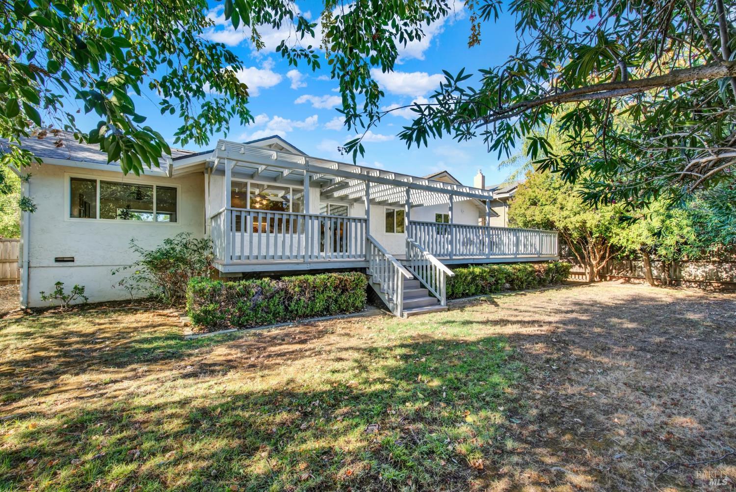 137 Seneca Way Vacaville CA 95688