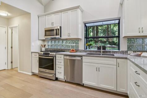 12480 Fiori Lane Sebastopol CA 95472