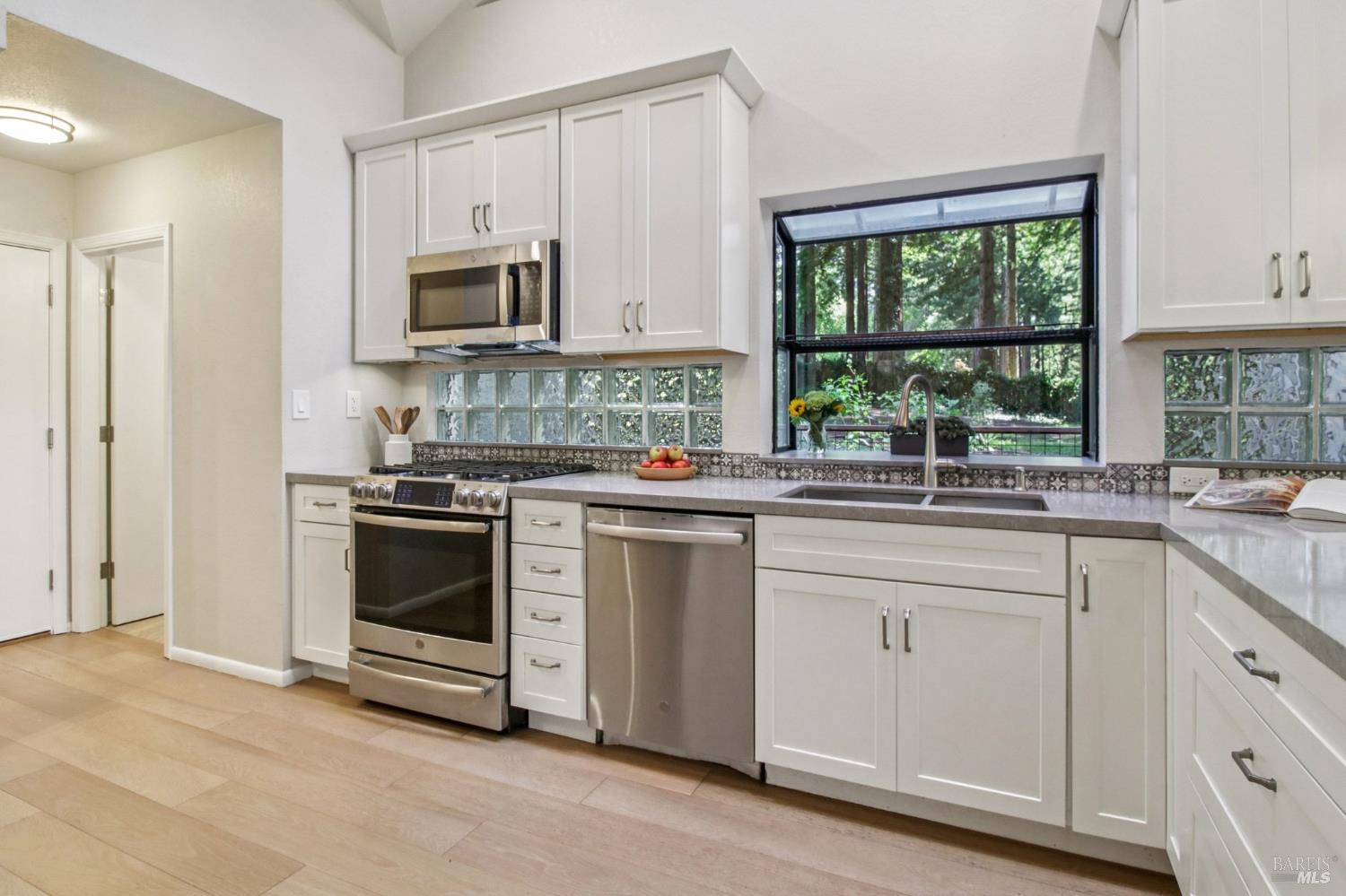 12480 Fiori Lane Sebastopol CA 95472