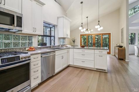 12480 Fiori Lane Sebastopol CA 95472