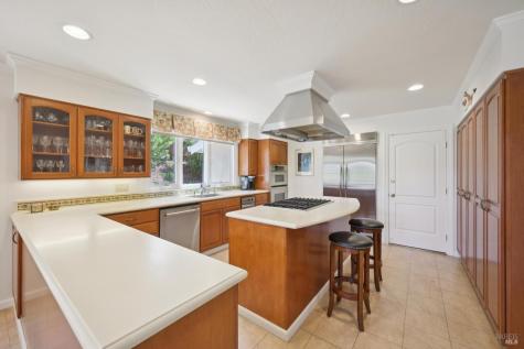 230 Corte Del Cerro Novato CA 94949