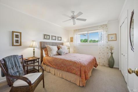 230 Corte Del Cerro Novato CA 94949