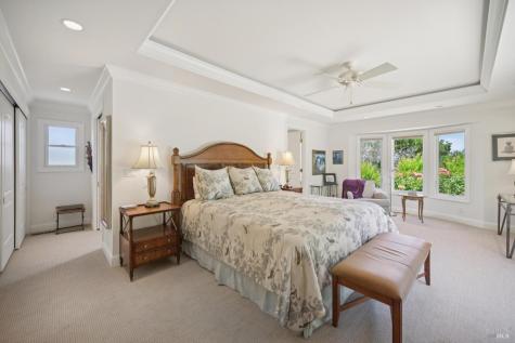 230 Corte Del Cerro Novato CA 94949