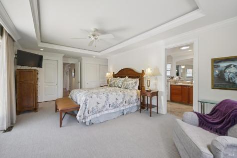 230 Corte Del Cerro Novato CA 94949