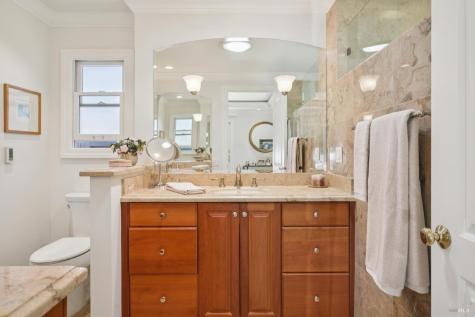 230 Corte Del Cerro Novato CA 94949