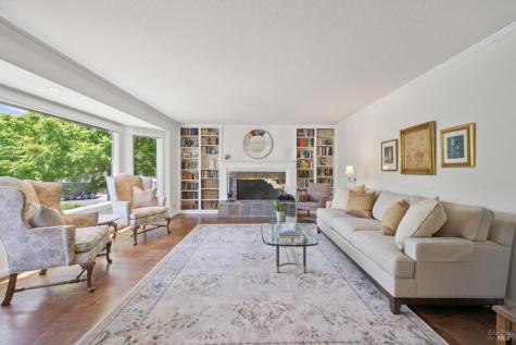 230 Corte Del Cerro Novato CA 94949