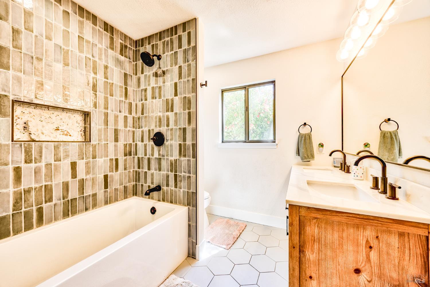 6282 Melita Road Santa Rosa CA 95409