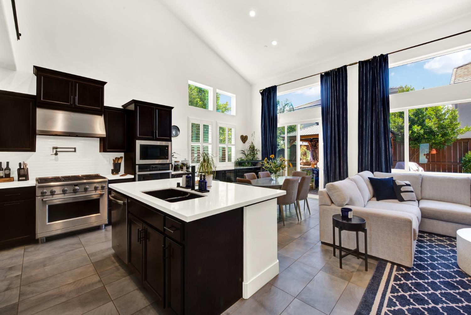 1416 Hammond Woodland CA 95776