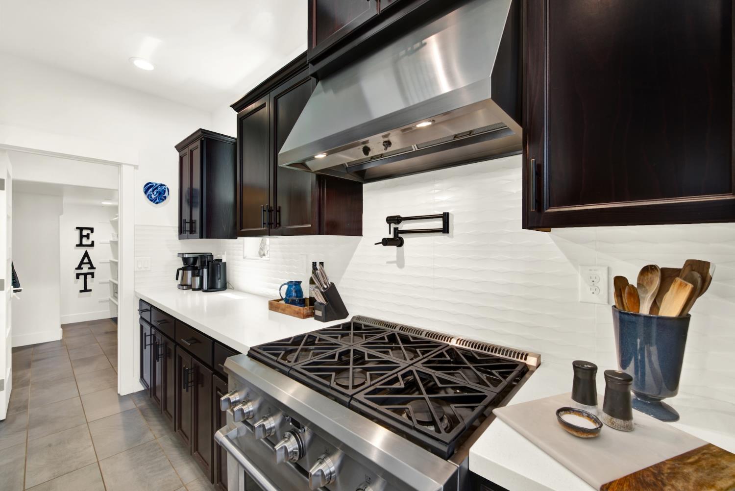 1416 Hammond Woodland CA 95776