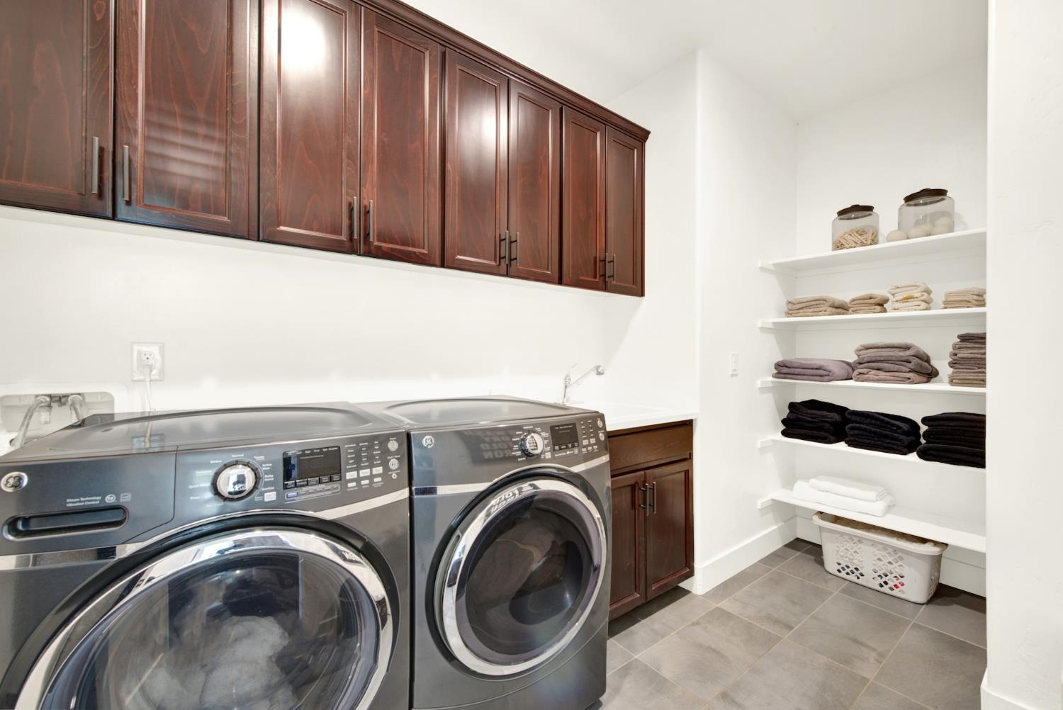 1416 Hammond Woodland CA 95776