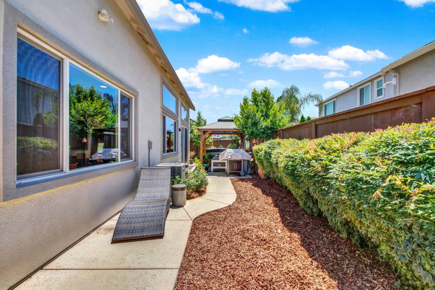 1416 Hammond Woodland CA 95776