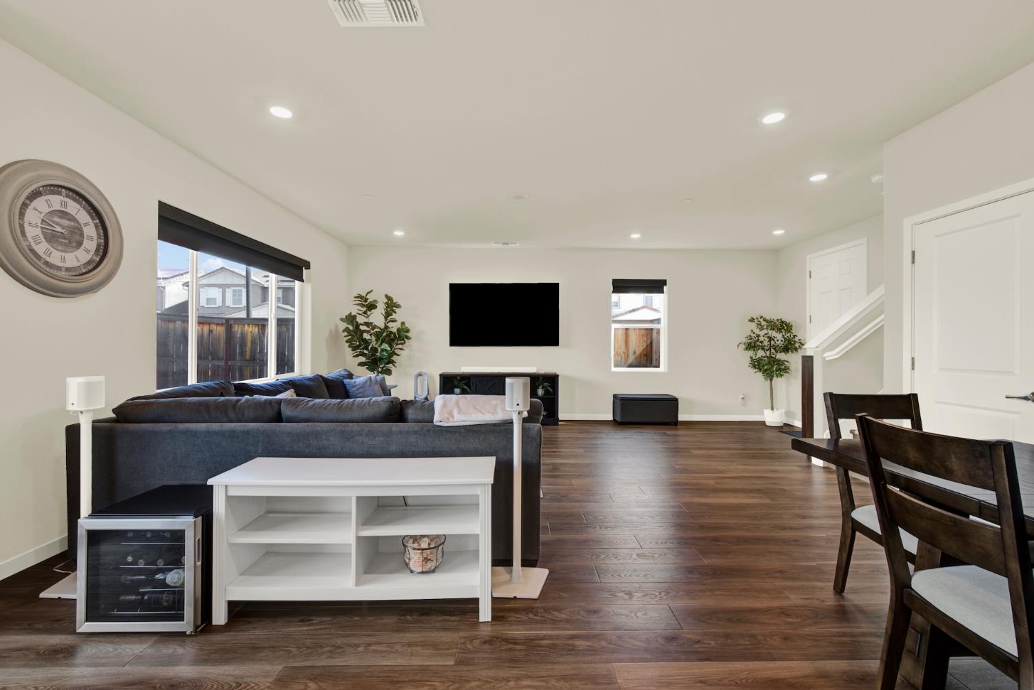 2065 Milky Way Circle Roseville CA 95747