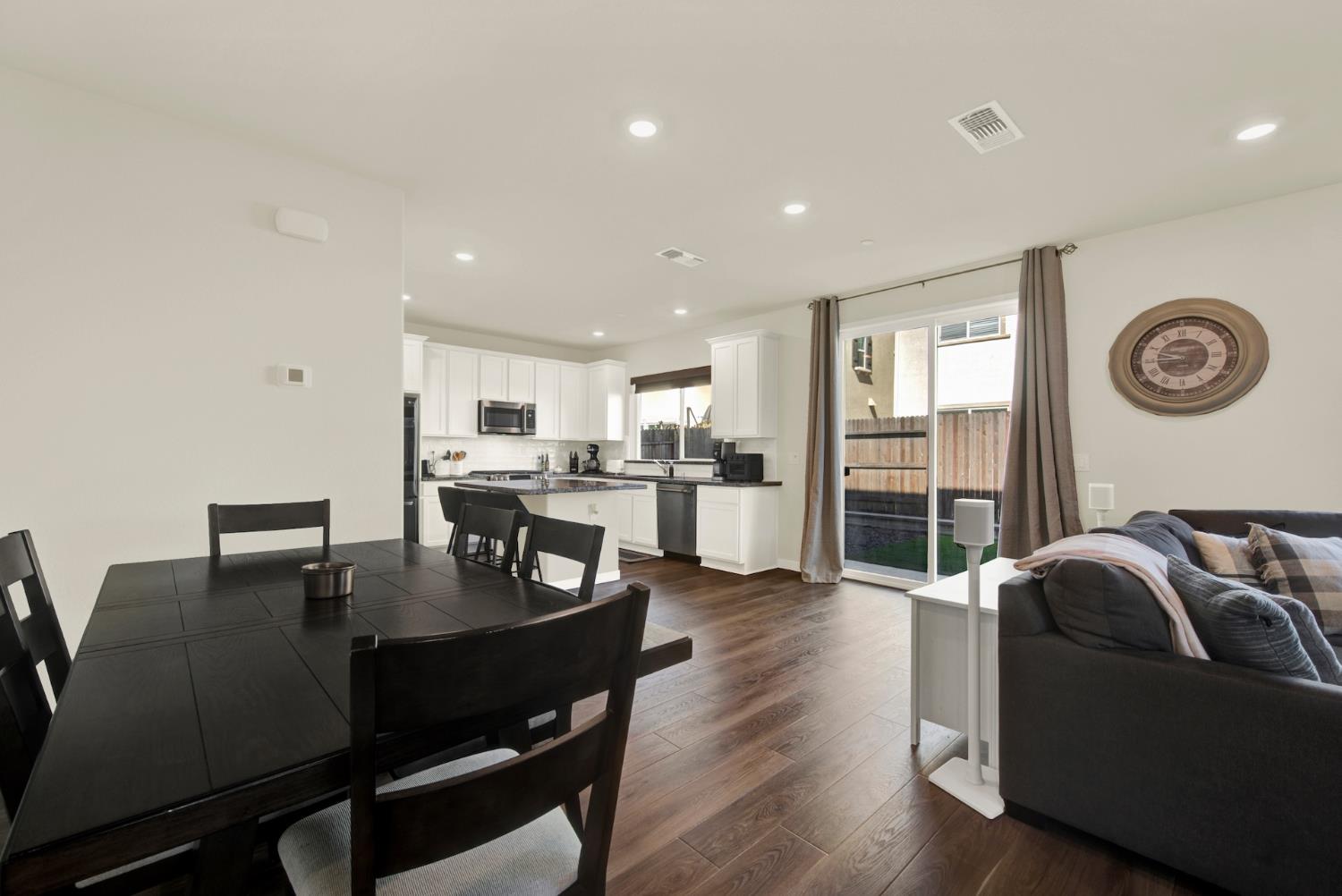 2065 Milky Way Circle Roseville CA 95747