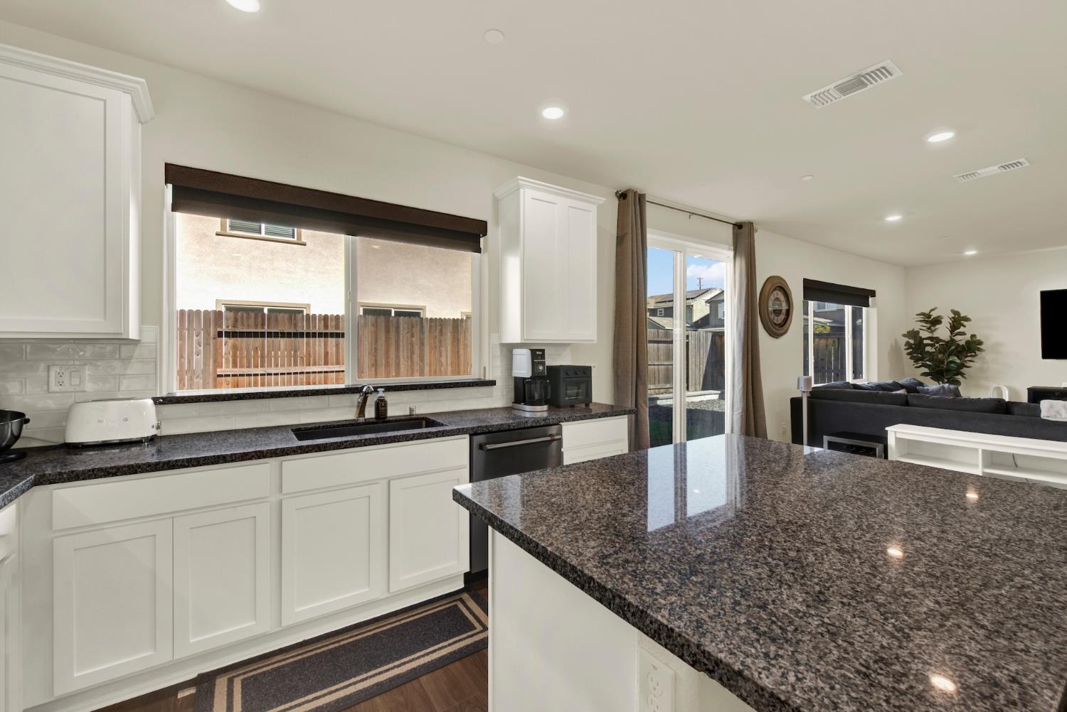 2065 Milky Way Circle Roseville CA 95747