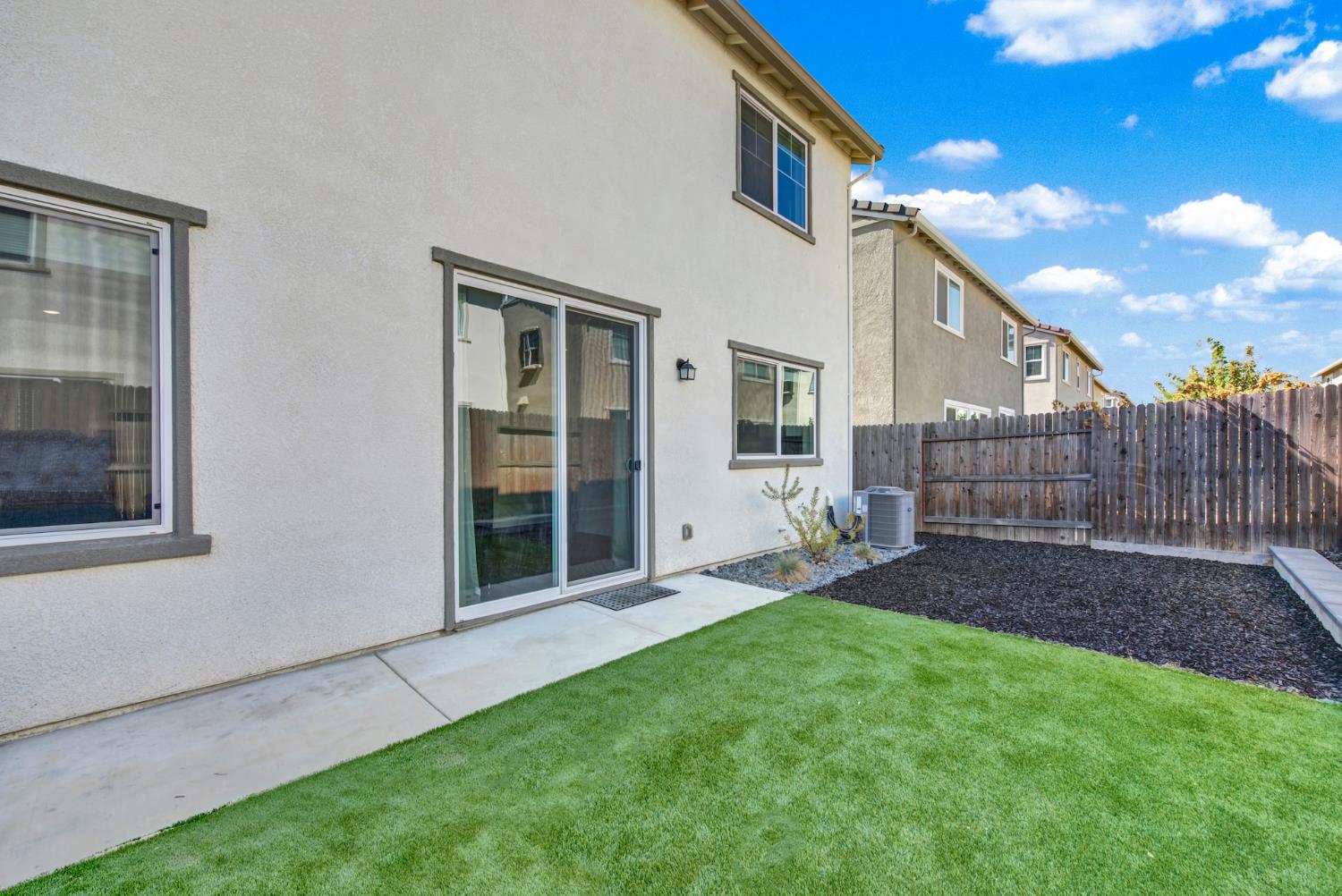 2065 Milky Way Circle Roseville CA 95747