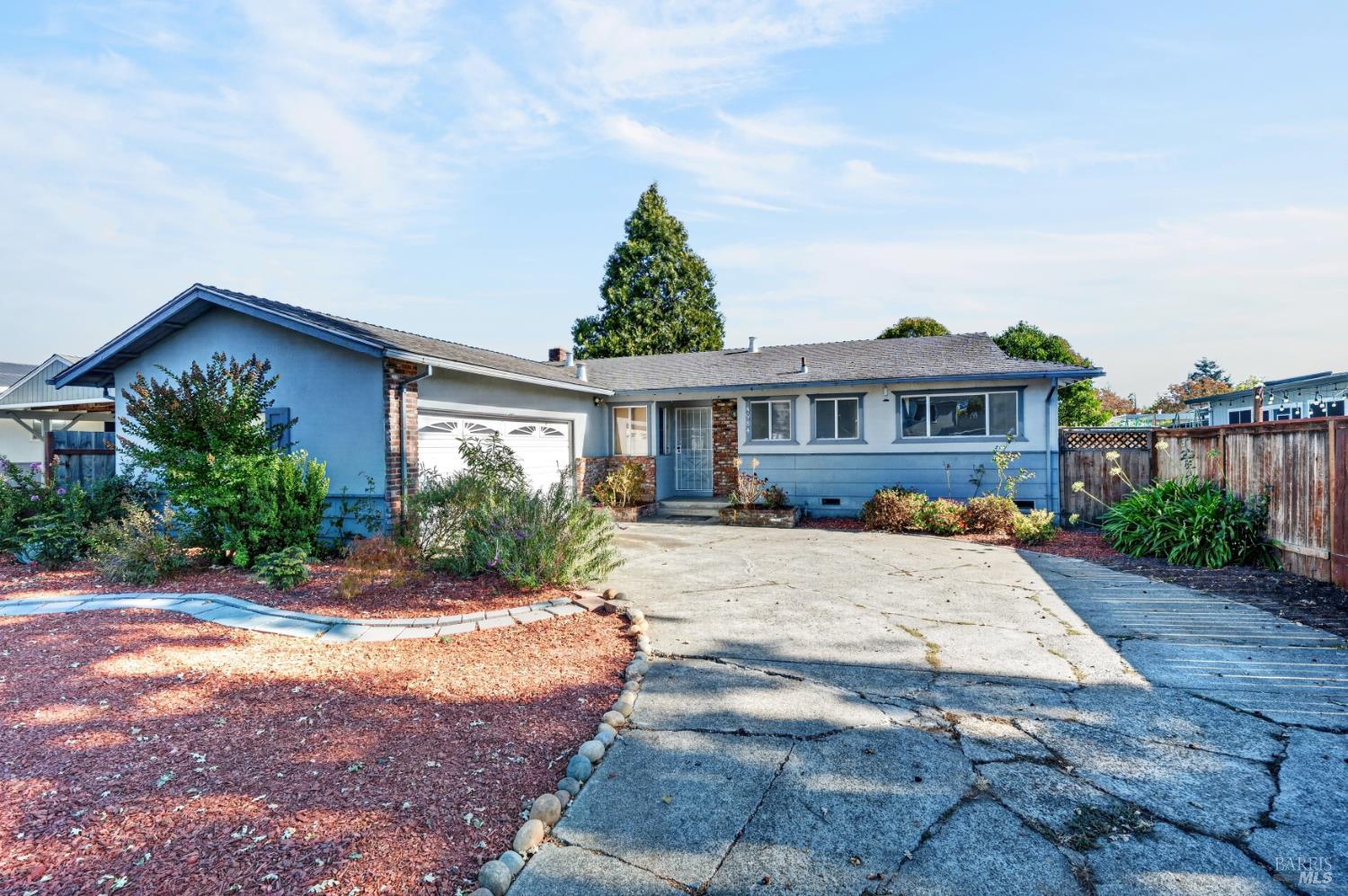 4984 Canyon Drive Santa Rosa CA 95409