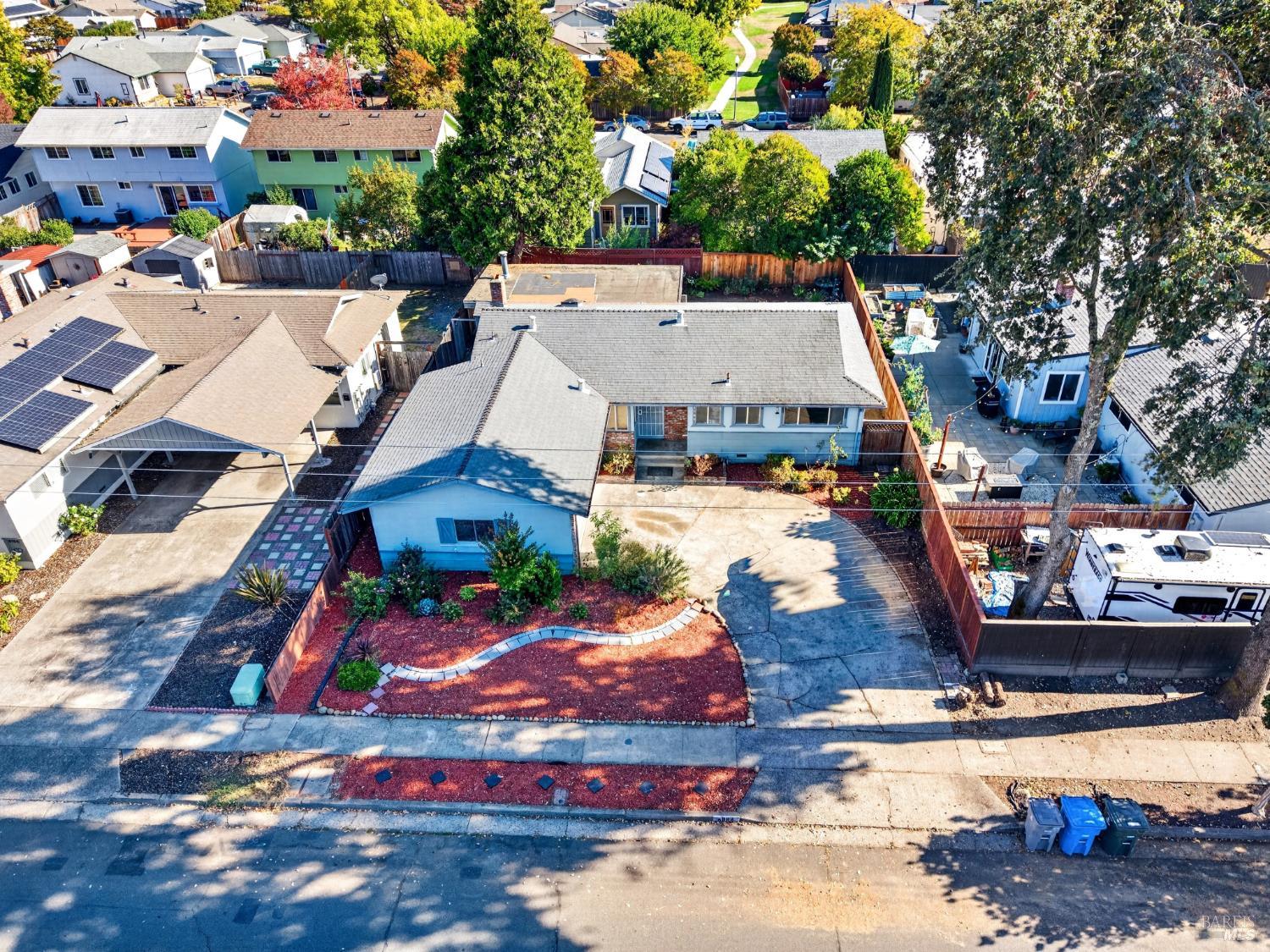 4984 Canyon Drive Santa Rosa CA 95409