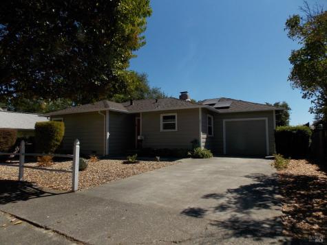 201 Champlain Avenue Cloverdale CA 95425