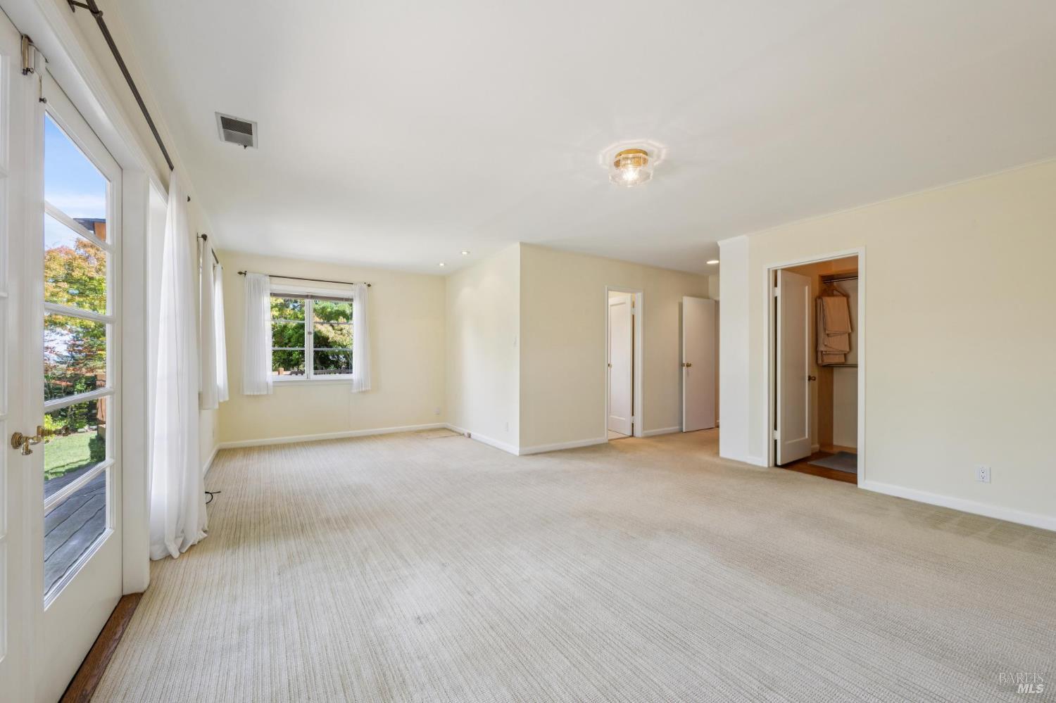 70 Corte Arriba Court Novato CA 94949