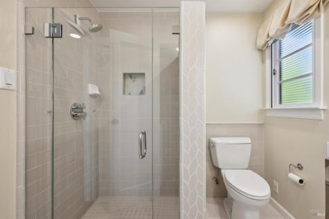 70 Corte Arriba Court Novato CA 94949