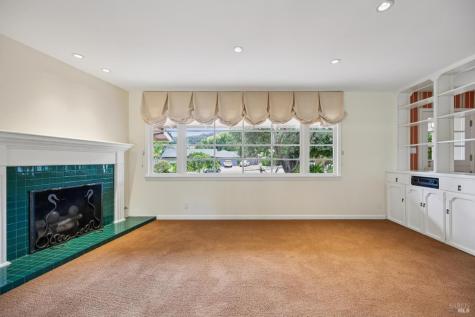 70 Corte Arriba Court Novato CA 94949
