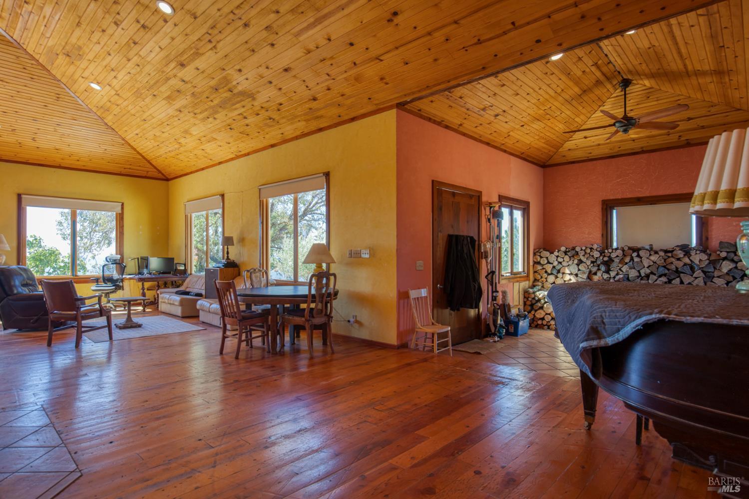 Redwood Valley CA 95470