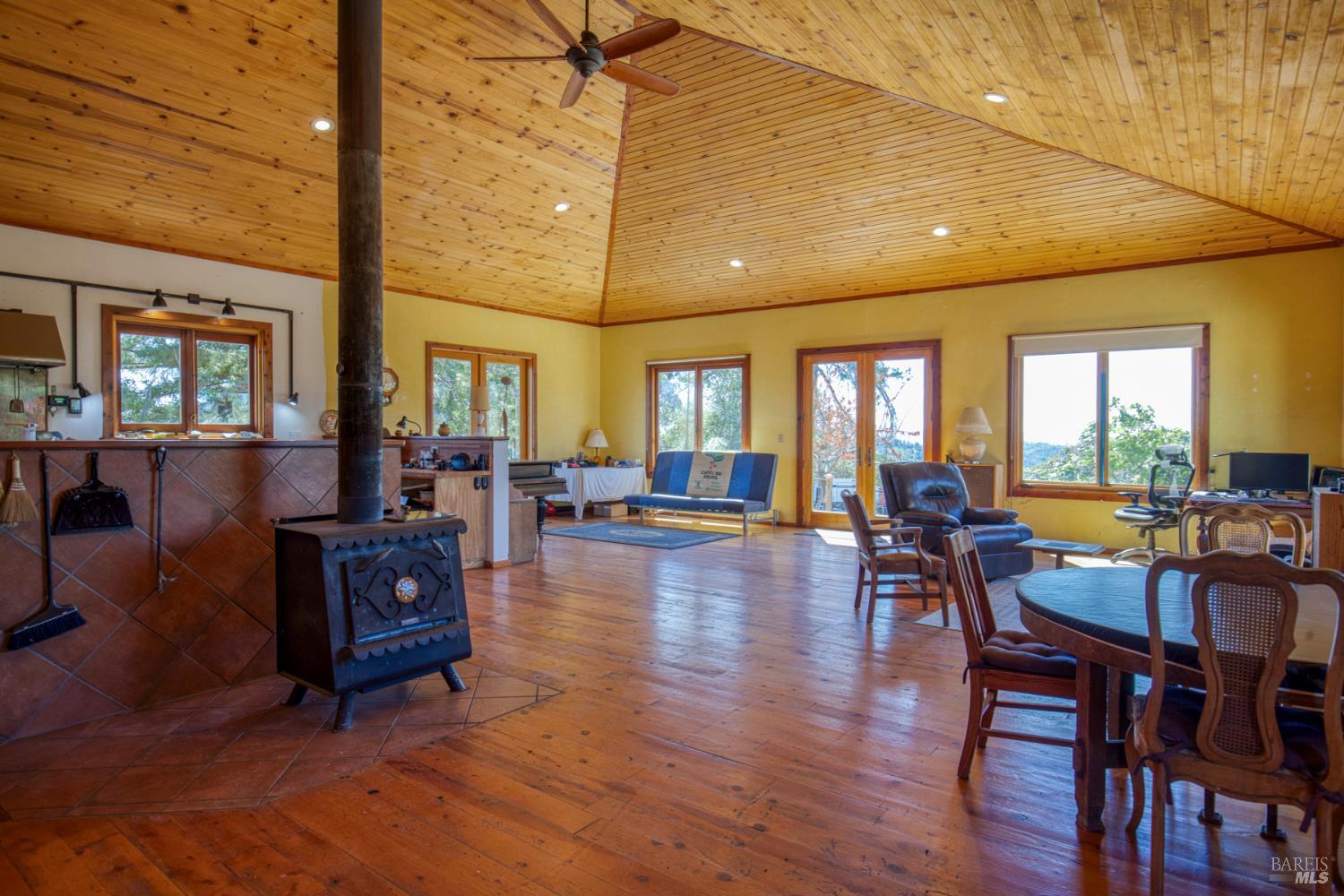 Redwood Valley CA 95470