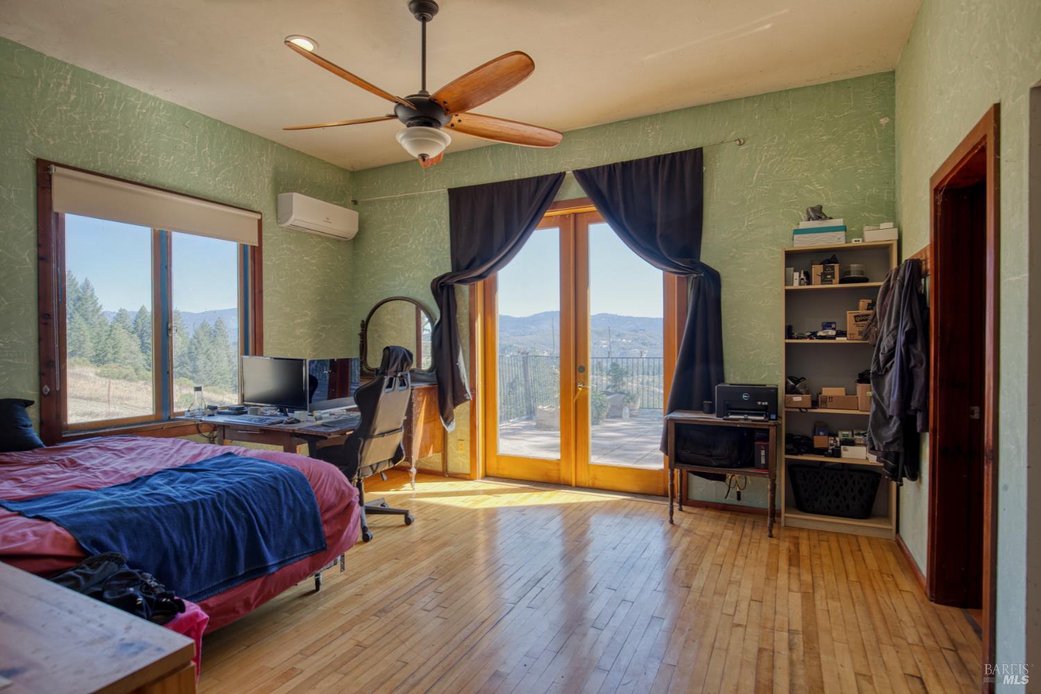 Redwood Valley CA 95470