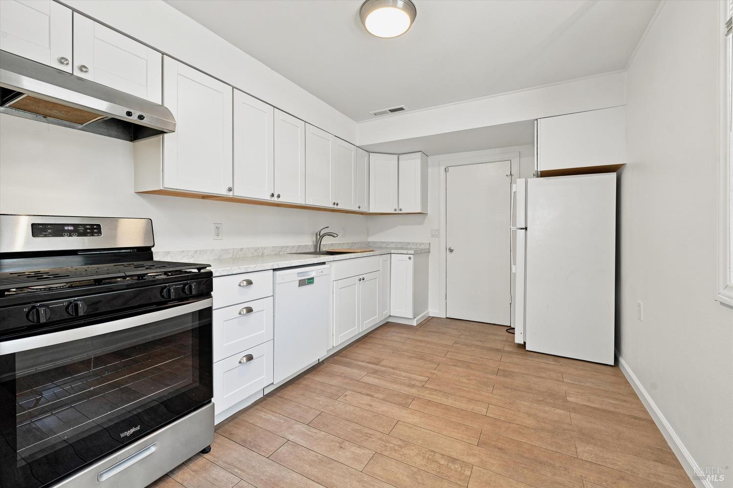 1460 North Street Santa Rosa CA 95404