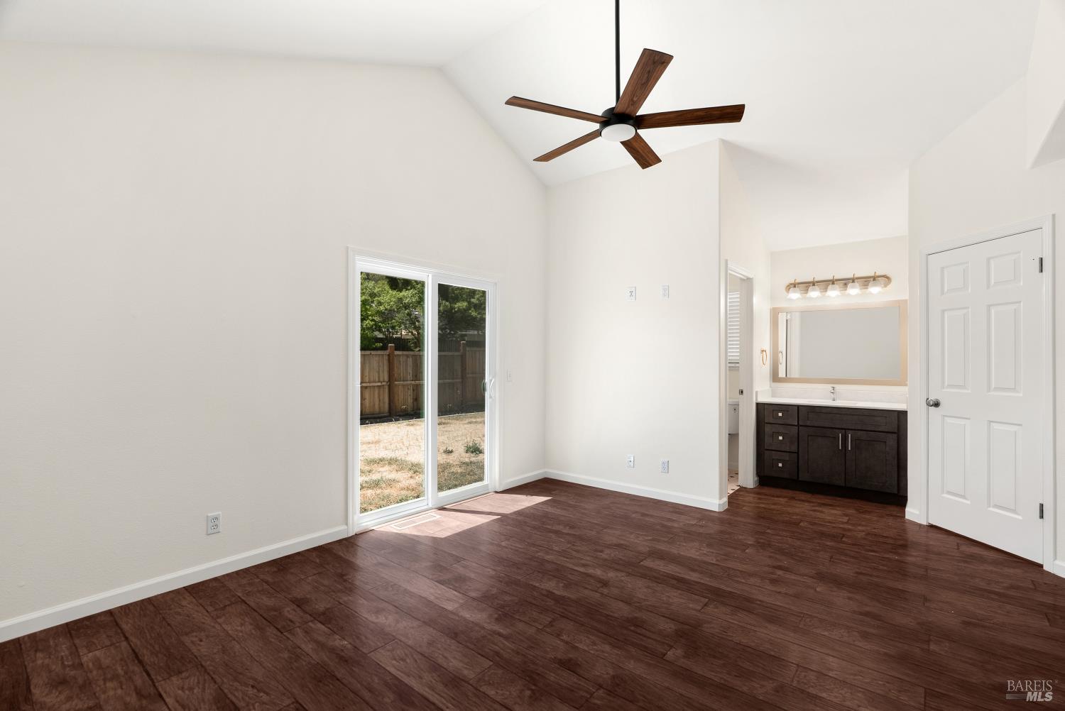 131 William Circle Cloverdale CA 95425