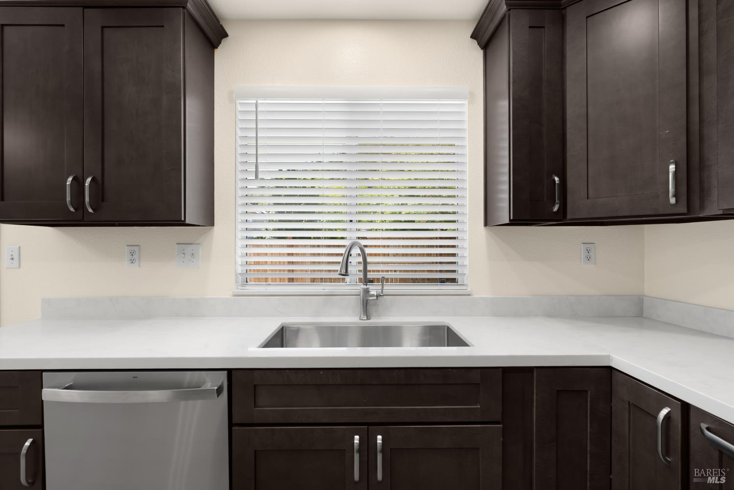 131 William Circle Cloverdale CA 95425