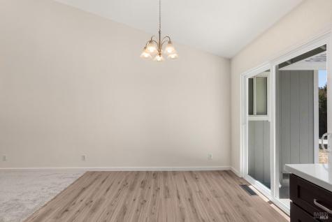 131 William Circle Cloverdale CA 95425