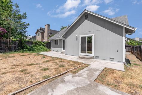 131 William Circle Cloverdale CA 95425