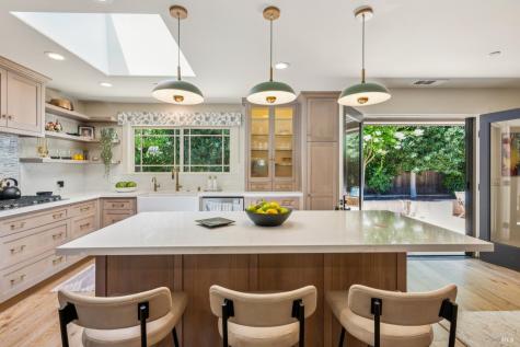 685 Vischer Court Sonoma CA 95476