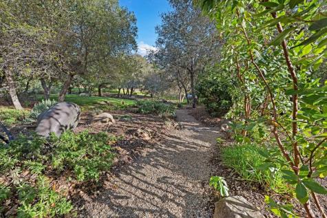 2557 Trinity Road Glen Ellen CA 95442