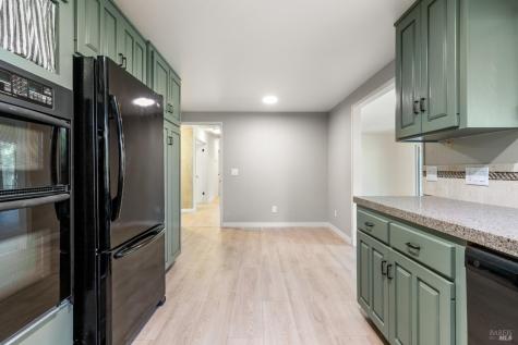 447 Meadowgreen Drive Santa Rosa CA 95409