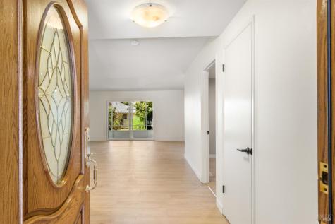 447 Meadowgreen Drive Santa Rosa CA 95409