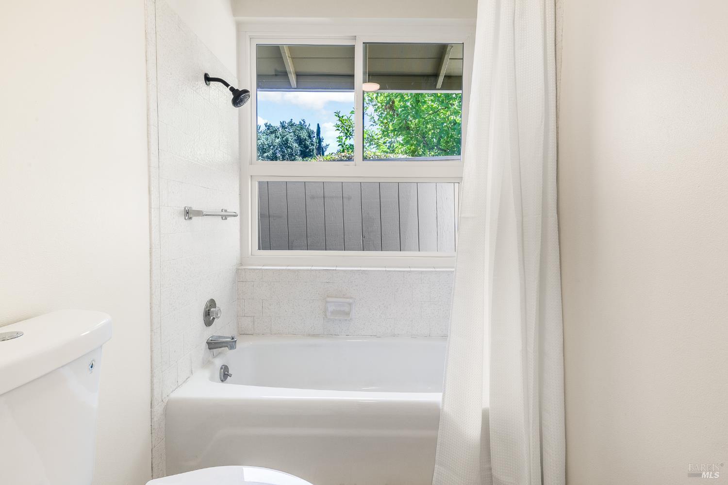 447 Meadowgreen Drive Santa Rosa CA 95409