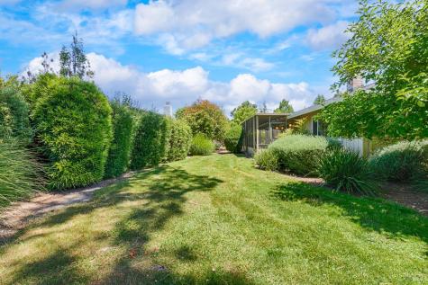 447 Meadowgreen Drive Santa Rosa CA 95409